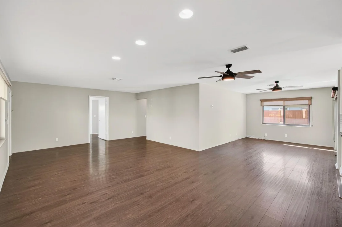 Photo of 714 Heron Drive