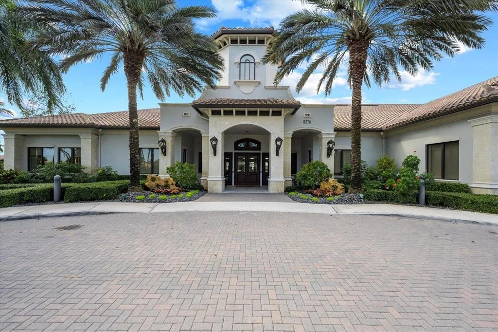 Photo of 16586 Gateway Bridge Drive