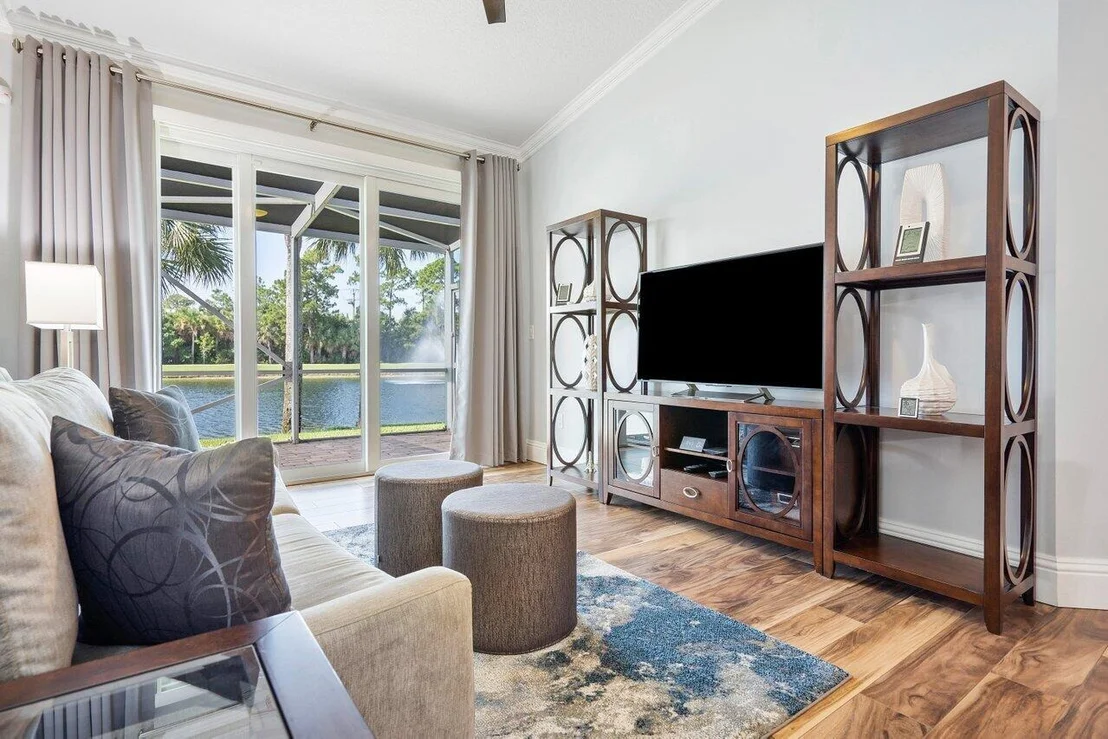 Photo of 8604 Lineyard Cay