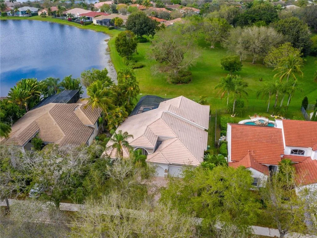 Photo of 2623 Oakbrook Drive
