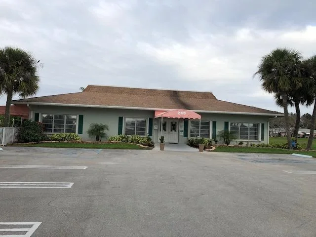Photo of Unit B at 360 High Point Boulevard