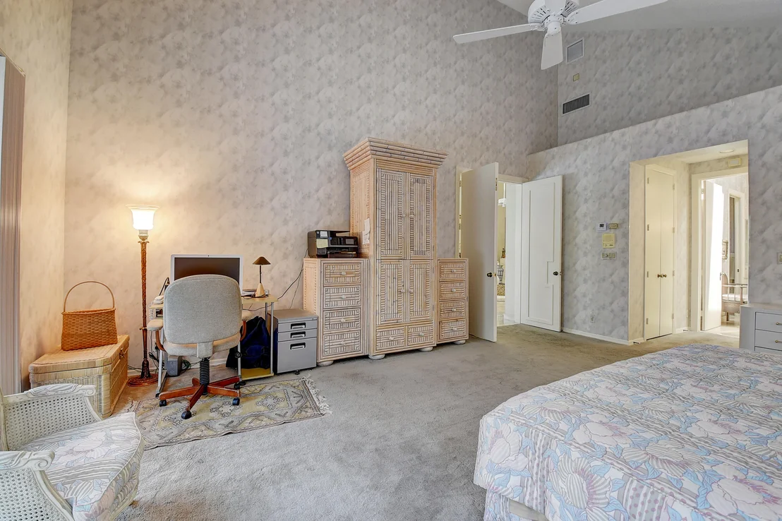 Photo of 7544 Rexford Road