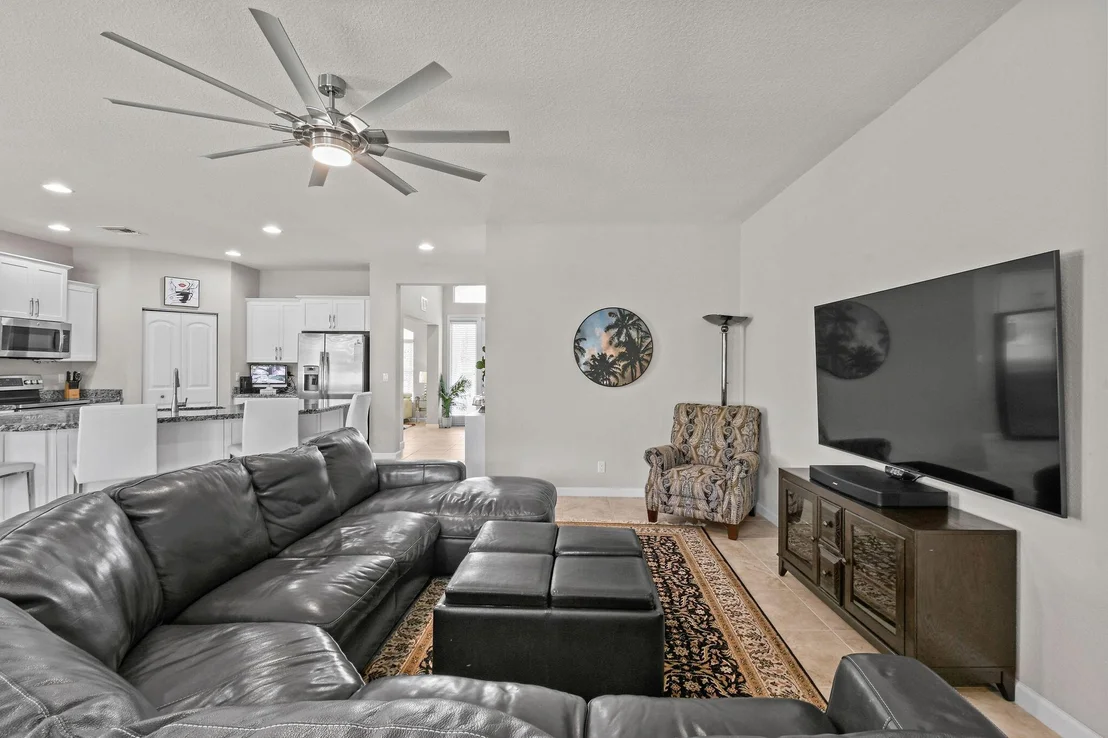 Photo of 7139 Limestone Cay Road