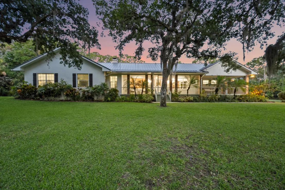 Photo of 9266 Oak Hammock Lane