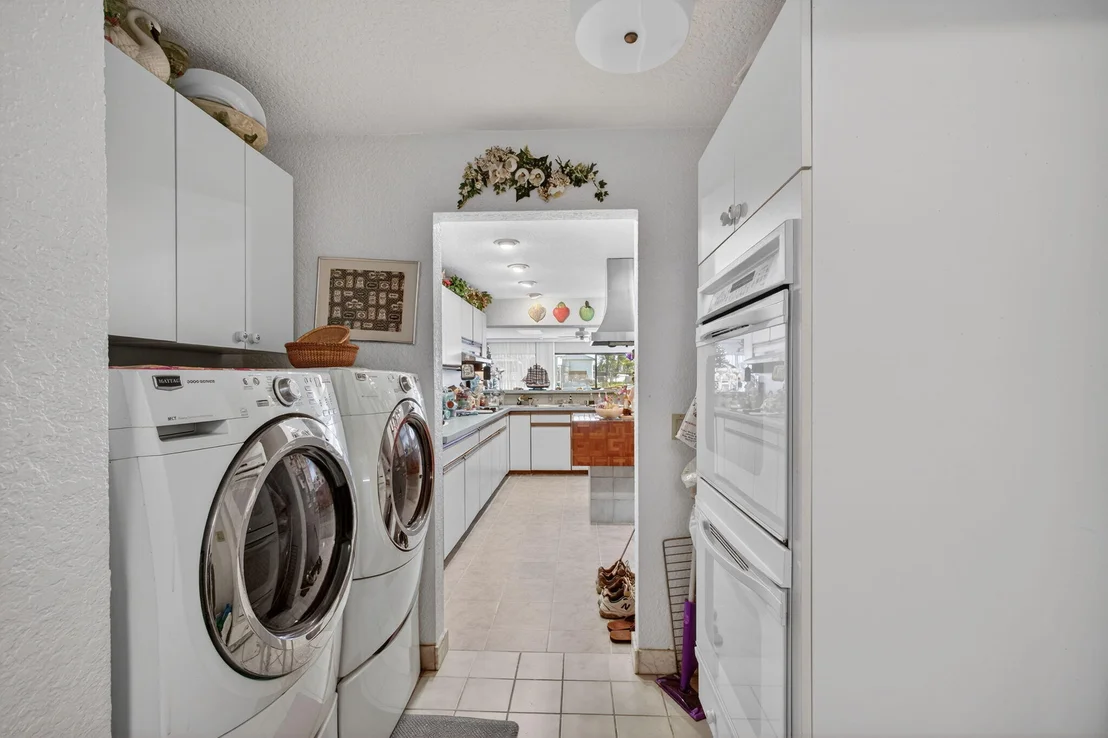 Photo of 752 Lagoon Drive