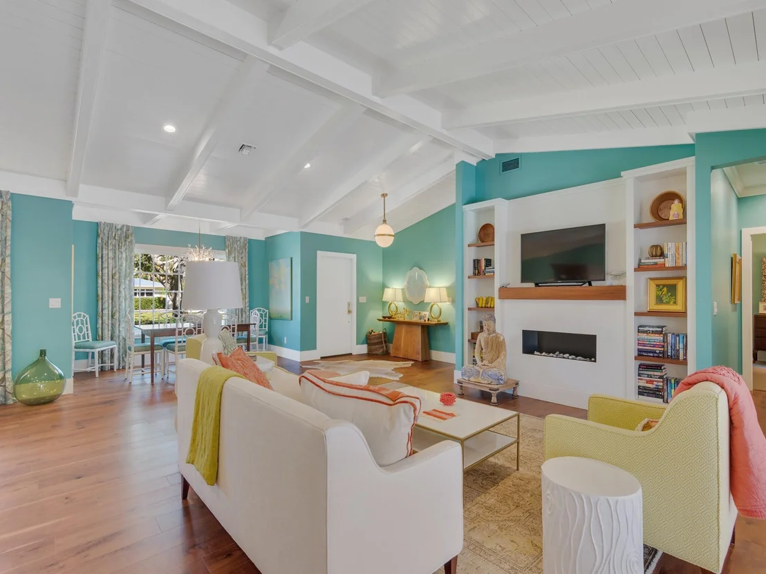 Photo of 746 Iris Lane