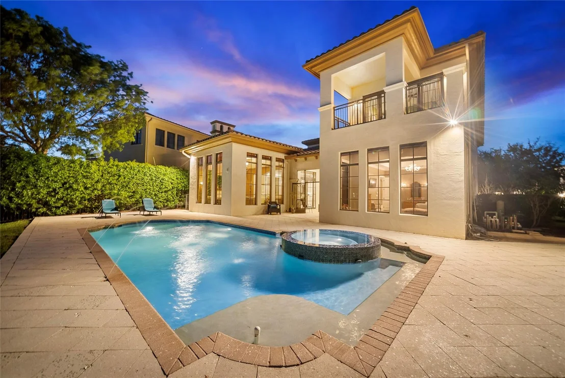 Photo of 9460 Eden Manor