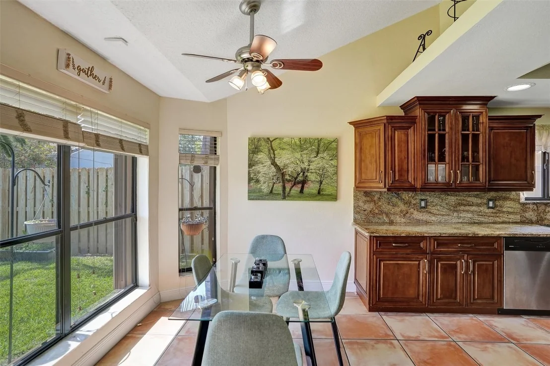 Photo of 2565 Kerry Drive