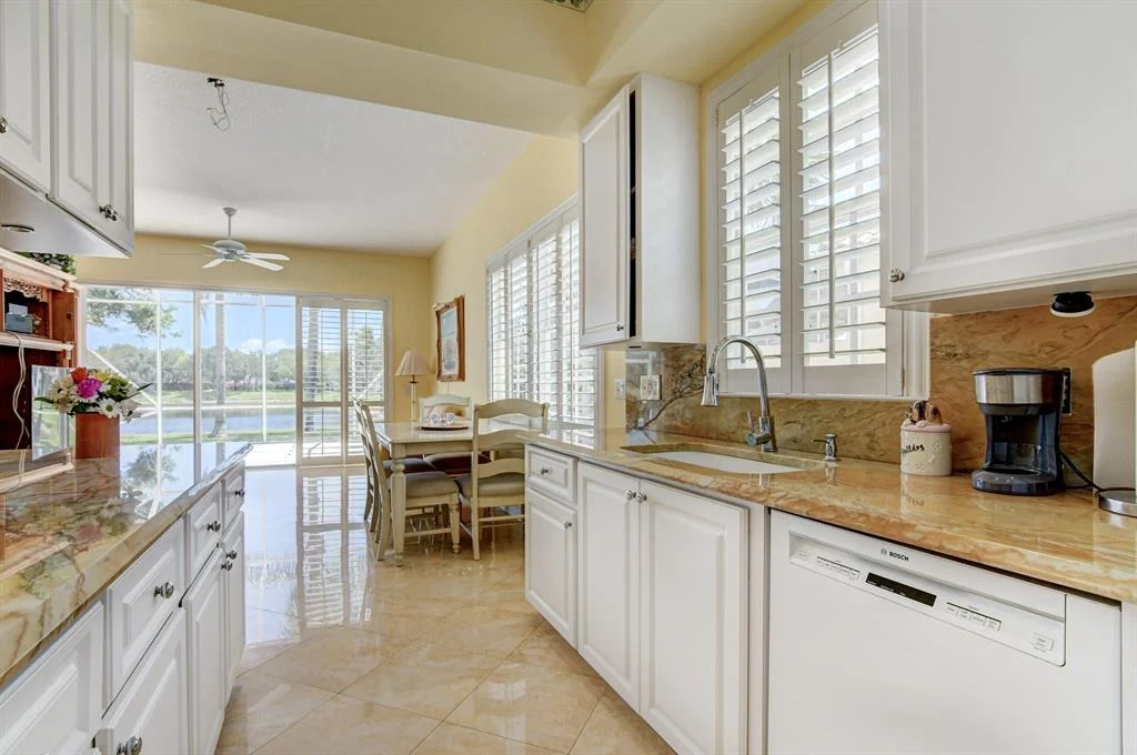 Photo of 2065 Valencia Drive