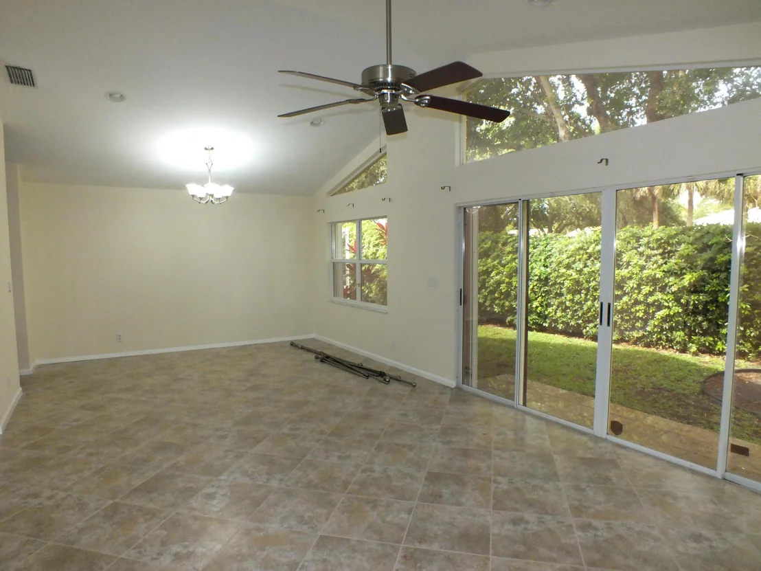 Photo of 101 Cove Road