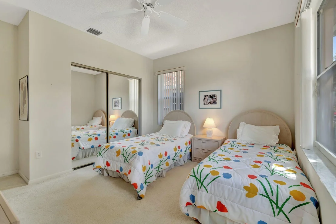 Photo of Unit D at 9928 Seacrest Circle