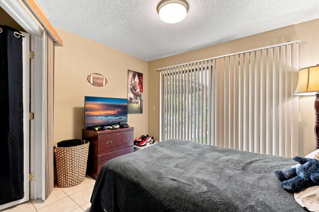 Photo of 12871 COMPTON Road