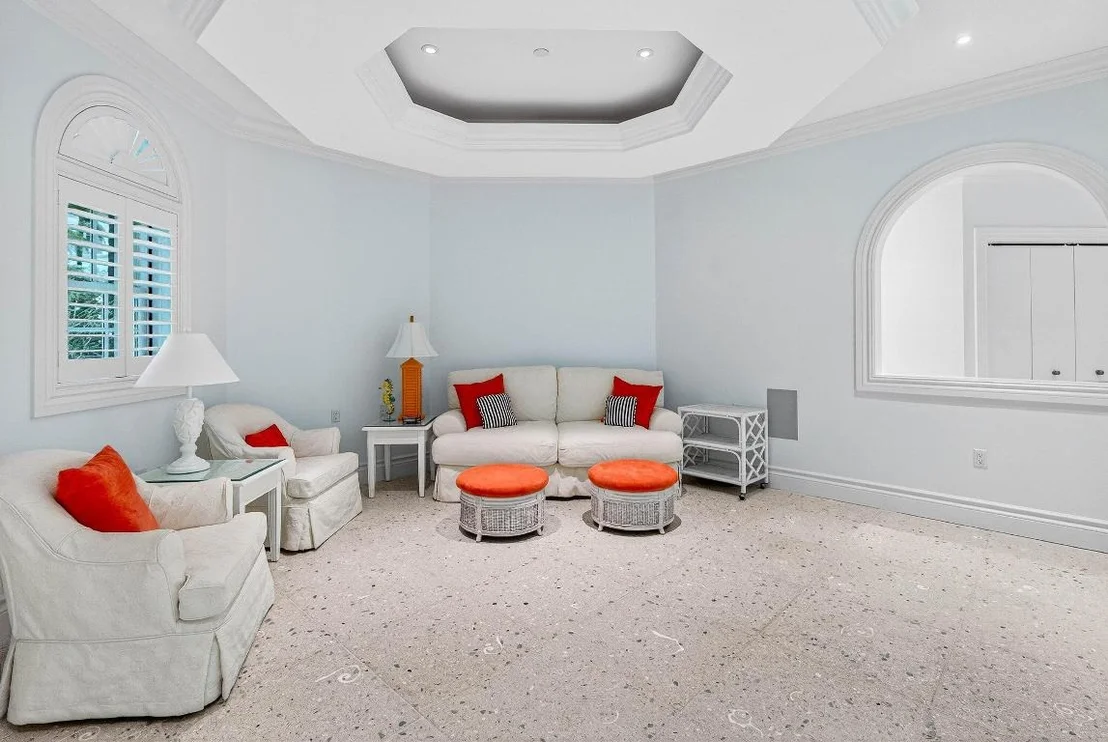 Photo of 720 N Ocean Boulevard