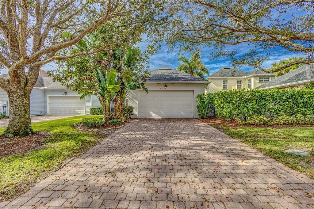 Photo of 185 Barbados Drive
