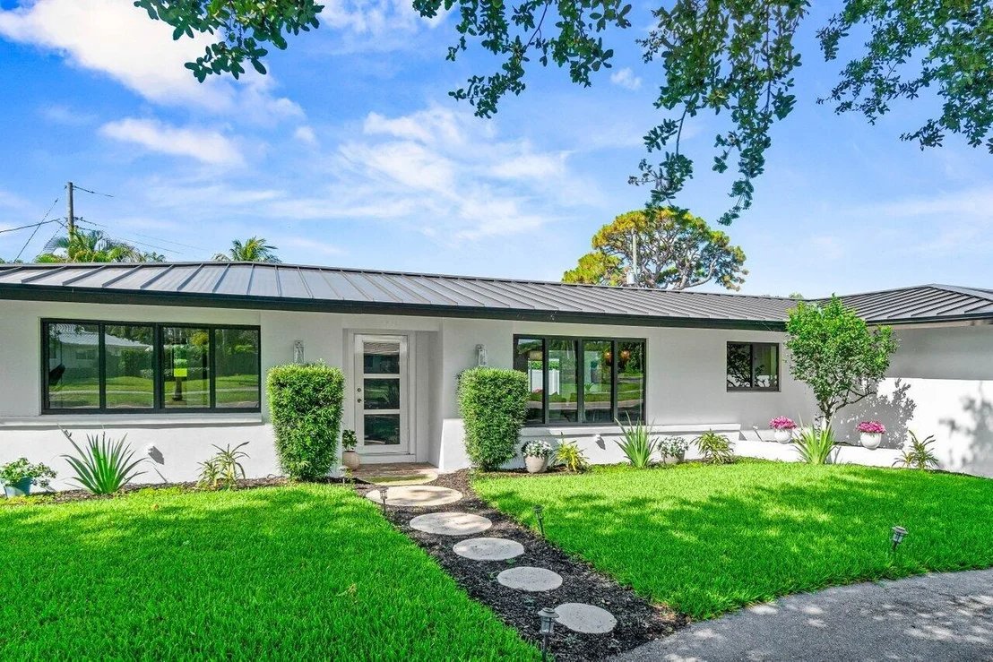 Photo of 812 Chapel Hill Boulevard