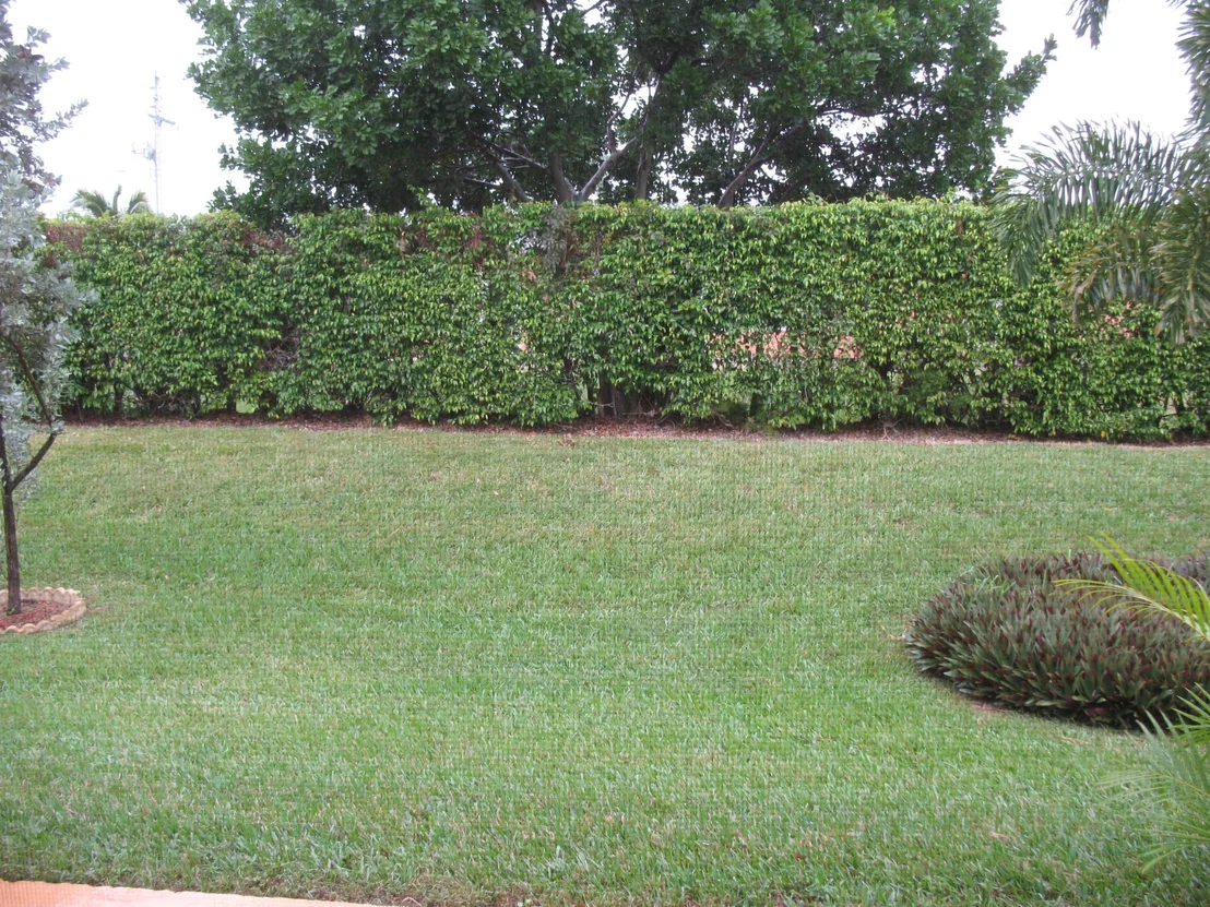 Photo of Unit B at 4 Ridgepointe Drive