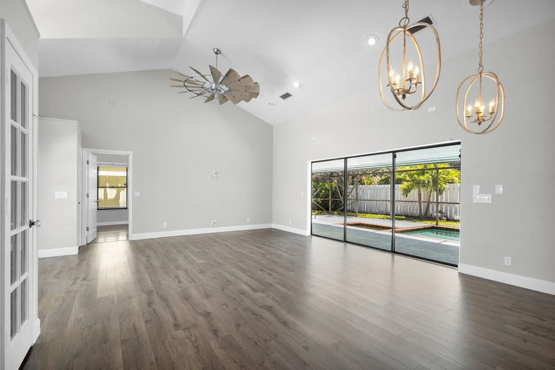 Photo of 120 Bayberry Circle
