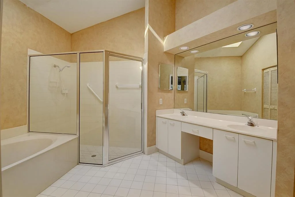 Photo of 5214 Brookview Drive