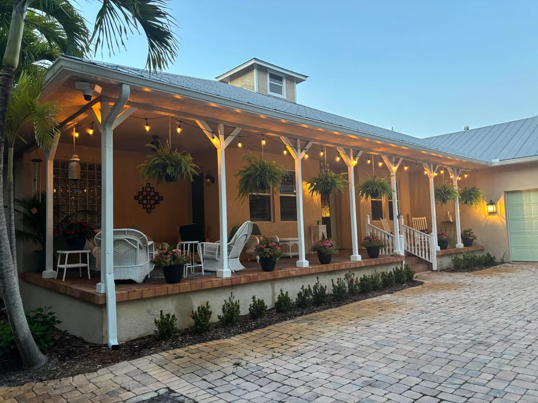 Photo of 2412 SE Saint Lucie Boulevard