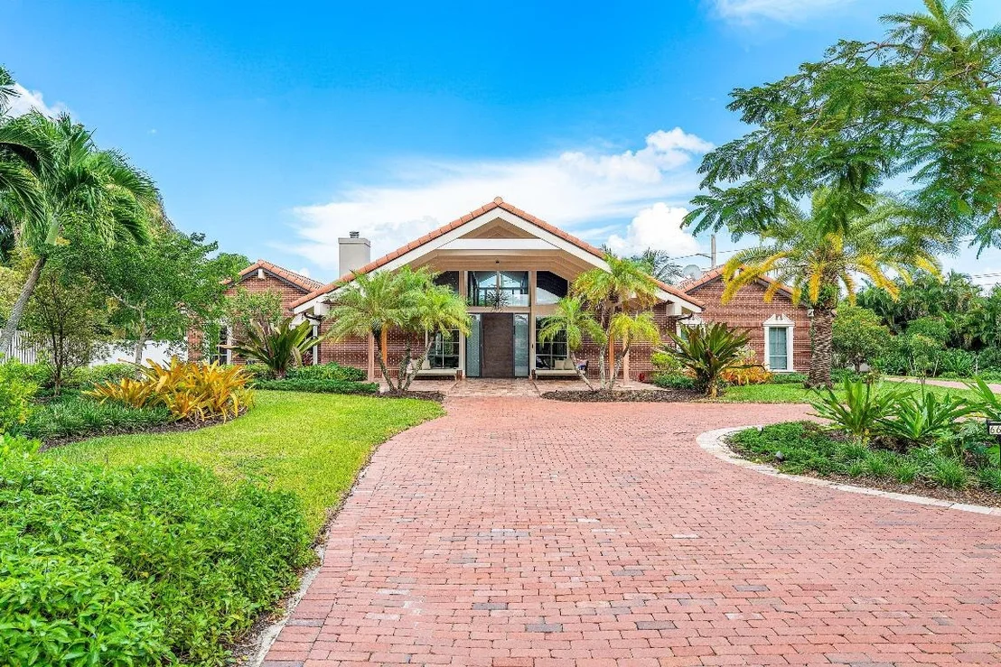 Photo of 6641 Giralda Circle