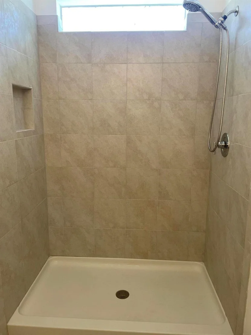 Photo of 6822 Mitchell Street