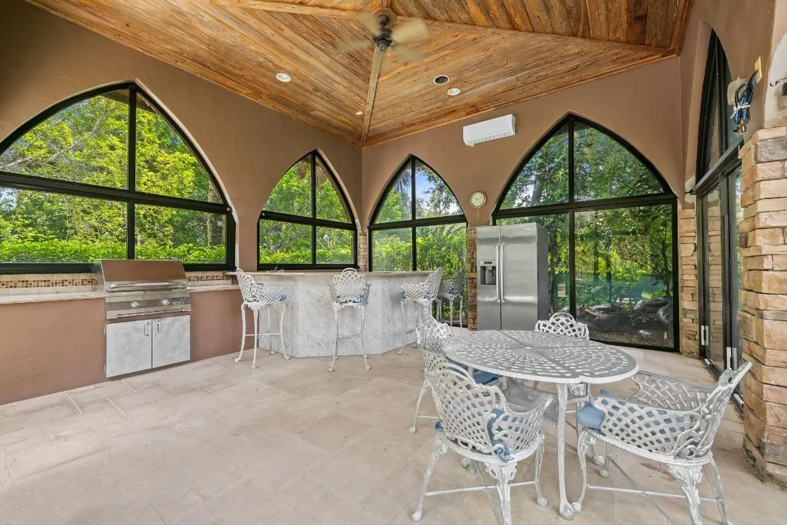 Photo of 6300 Riverside Drive