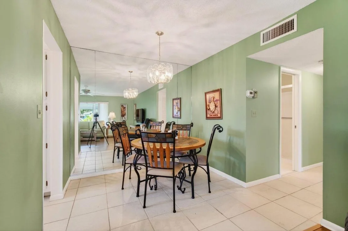 Photo of Unit D at 417 High Point Boulevard