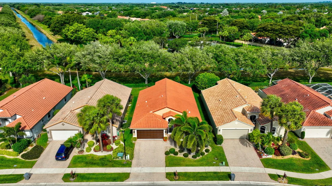 Photo of 6661 Sherbrook Drive