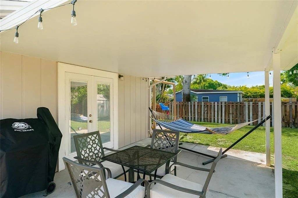 Photo of 2946 1st Lane