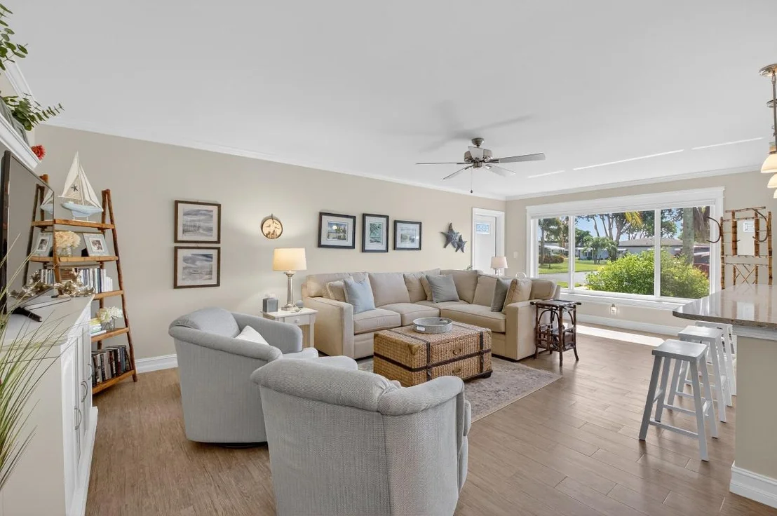 Photo of Unit C at 557 High Point Drive