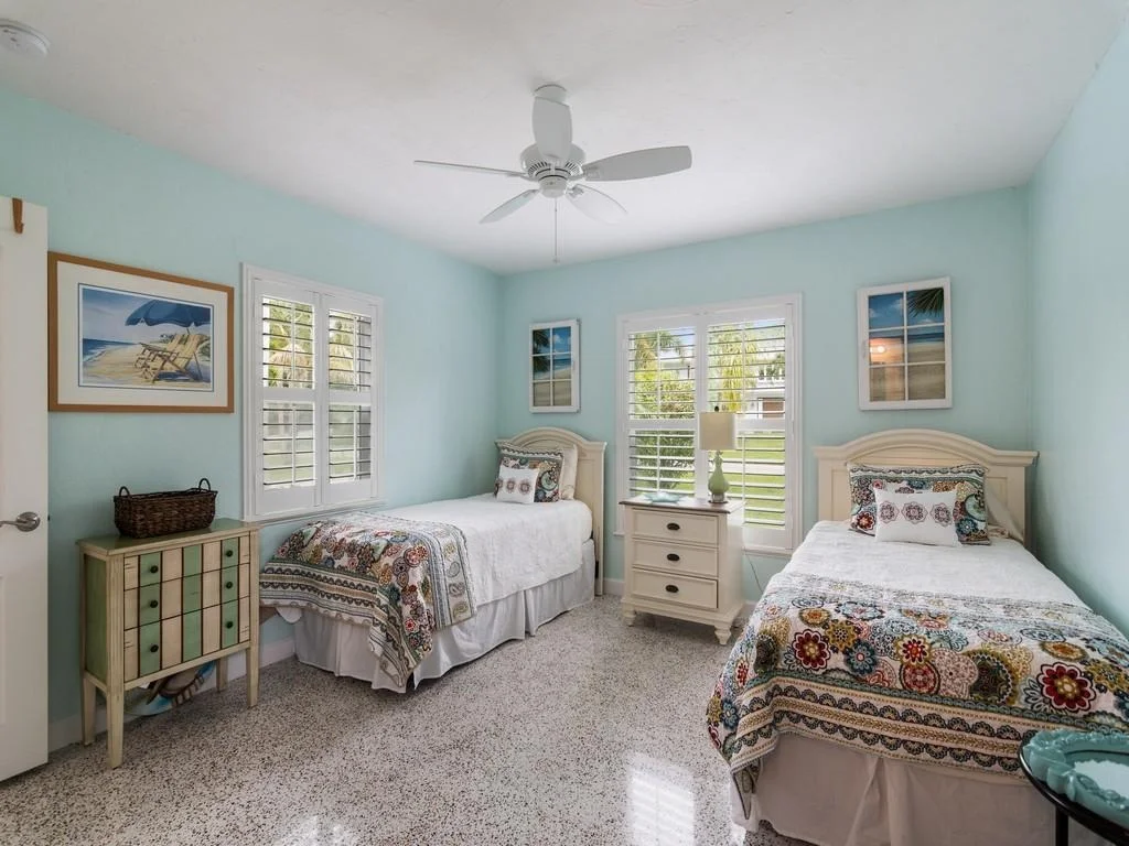 Photo of 285 Live Oak Drive