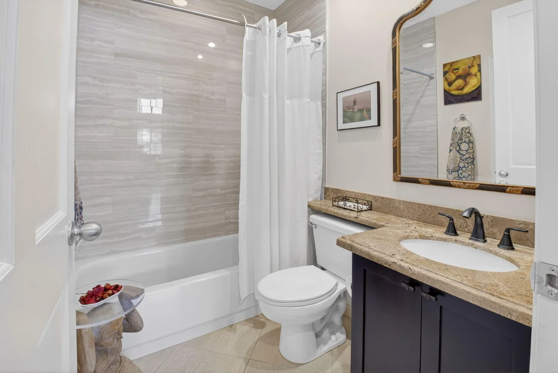 Photo of 2374 NW 23rd Road
