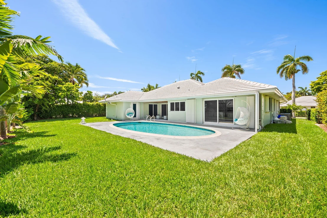 Photo of 770 SW ELM TREE Lane