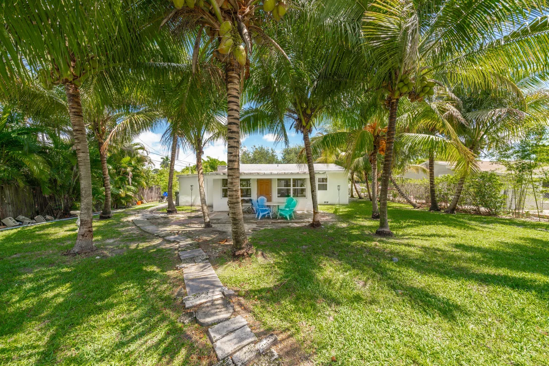 Photo of 2729 Helyn Road