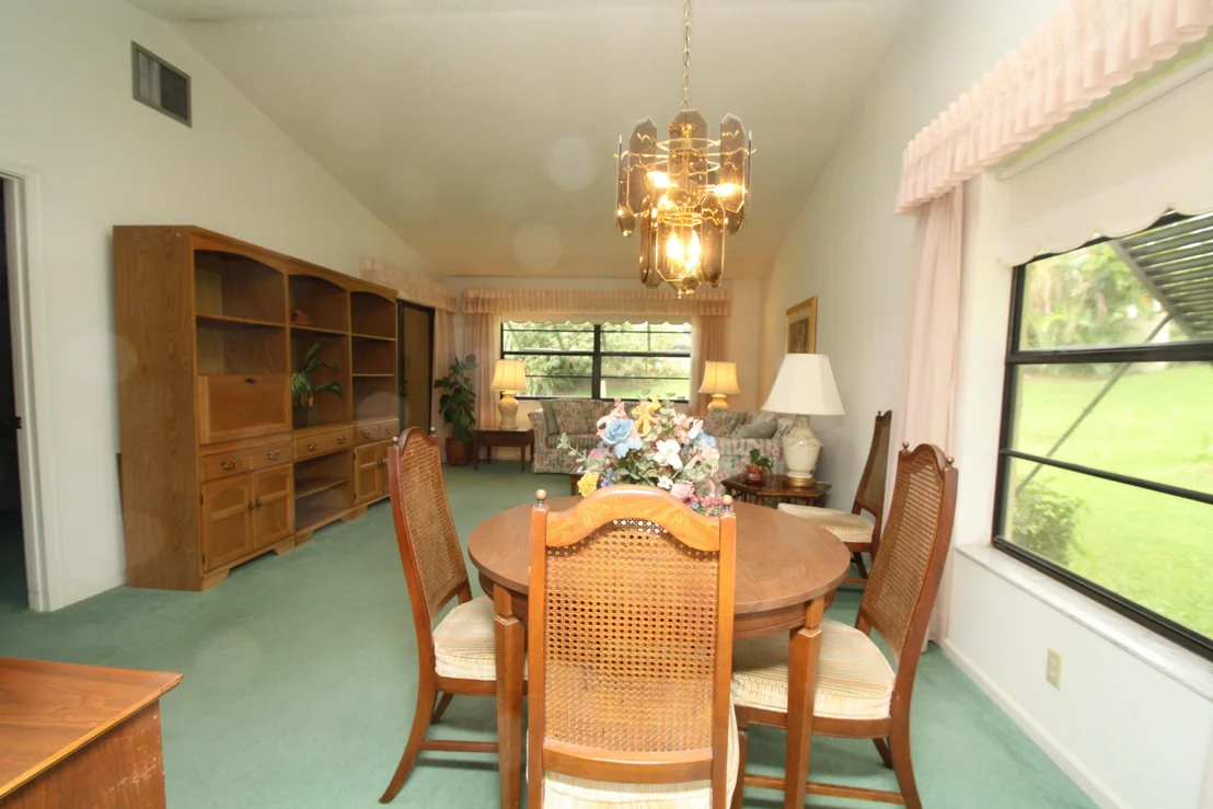 Photo of Unit F at 2 Ridgepointe Drive