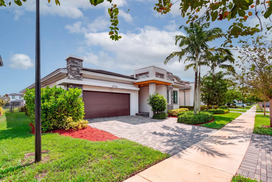 Photo of 10785 PACIFICA Way