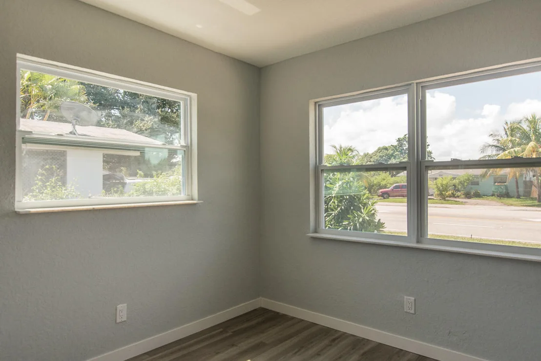 Photo of 2590 N Seacrest Boulevard