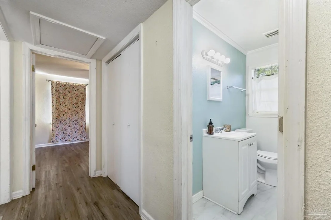 Photo of 6431 Sellers Drive