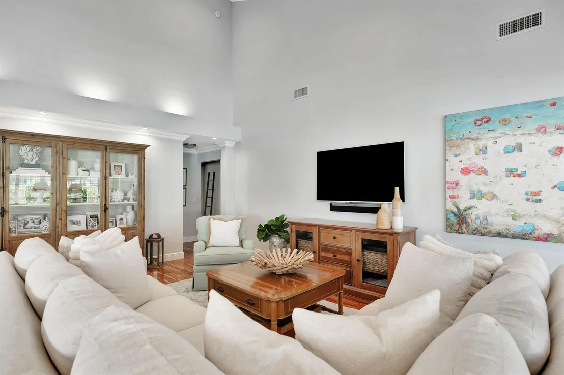 Photo of 242 E River Park Drive
