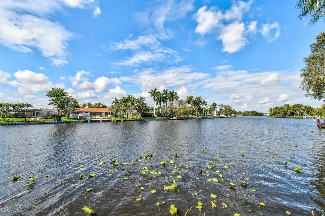 Photo of 7945 Pine Tree Lane