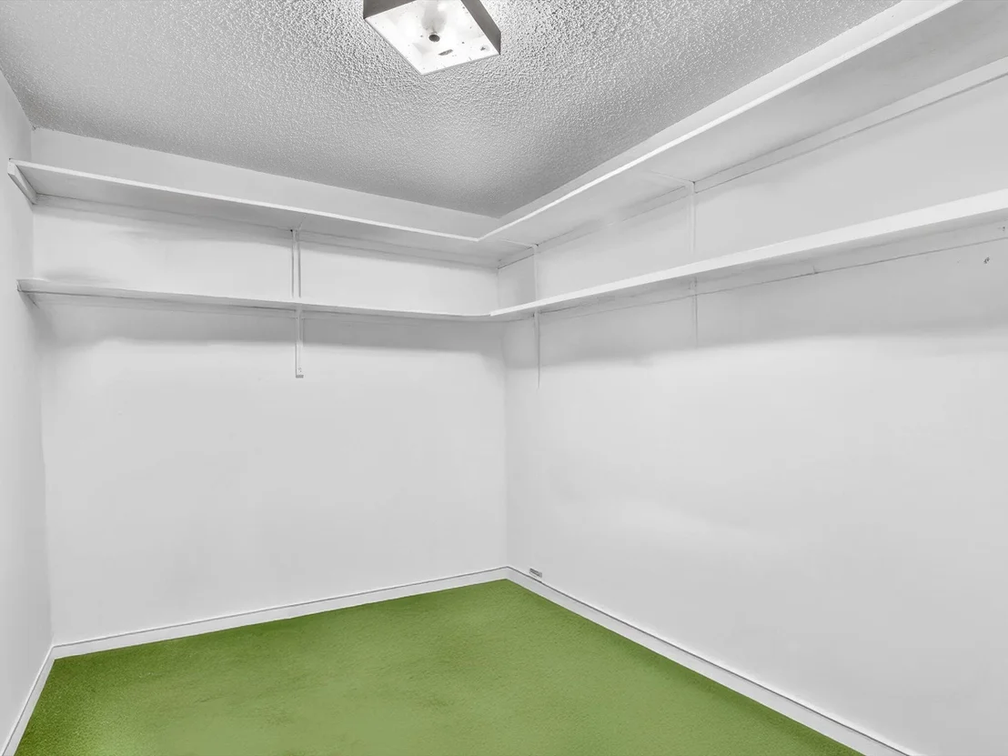 Photo of 3537 Lakeview Drive