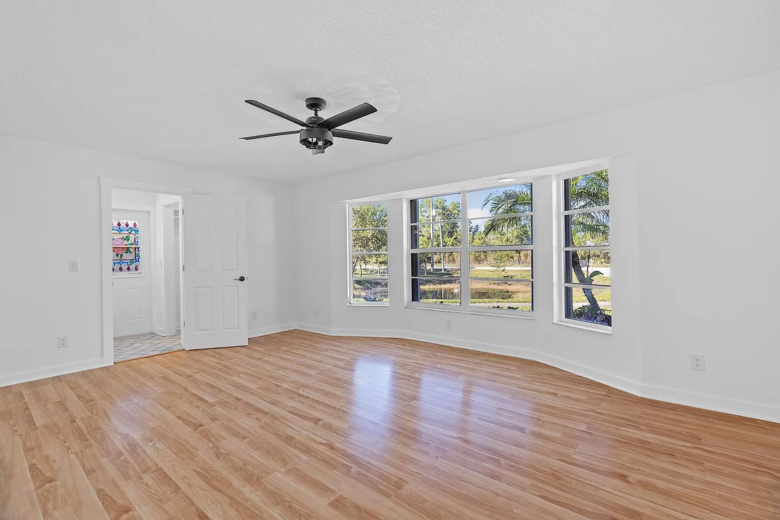 Photo of 11066 Orange Boulevard