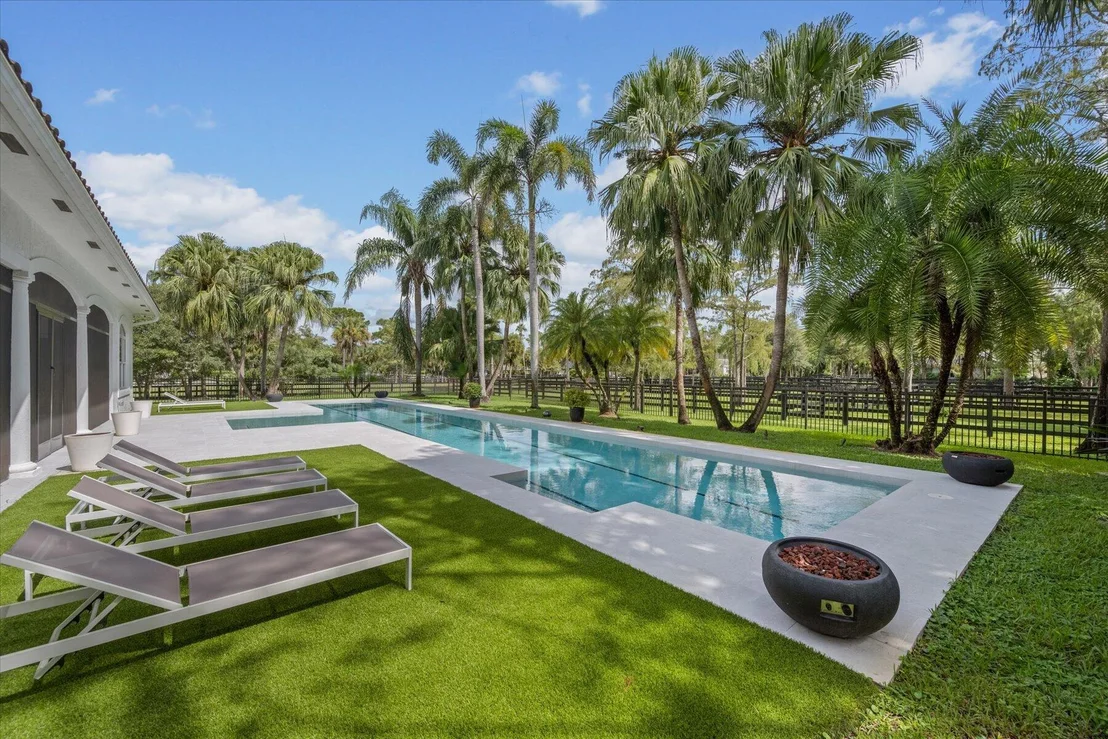 Photo of 14922 Paddock Drive