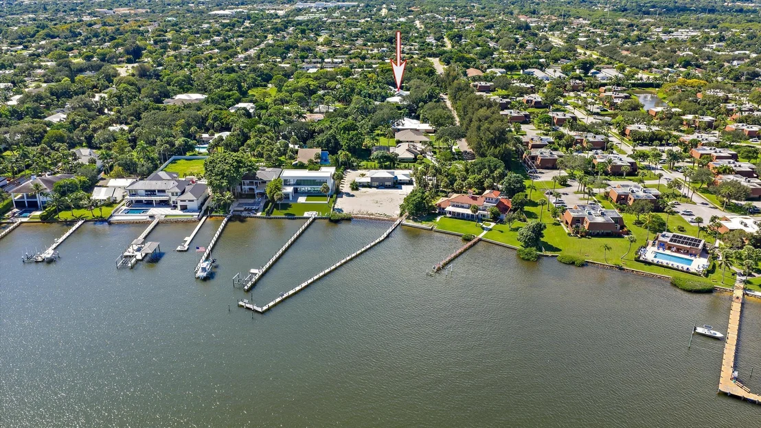 Photo of 18020 Crown Quay Lane