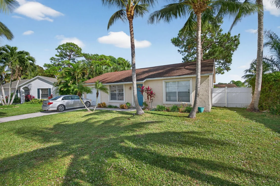 Photo of 102 Cedar Court