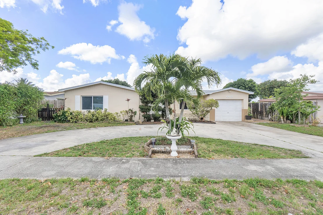 Photo of 6972 NW 8th Street