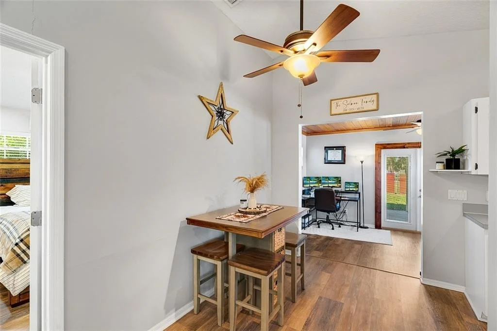 Photo of 2946 1st Lane