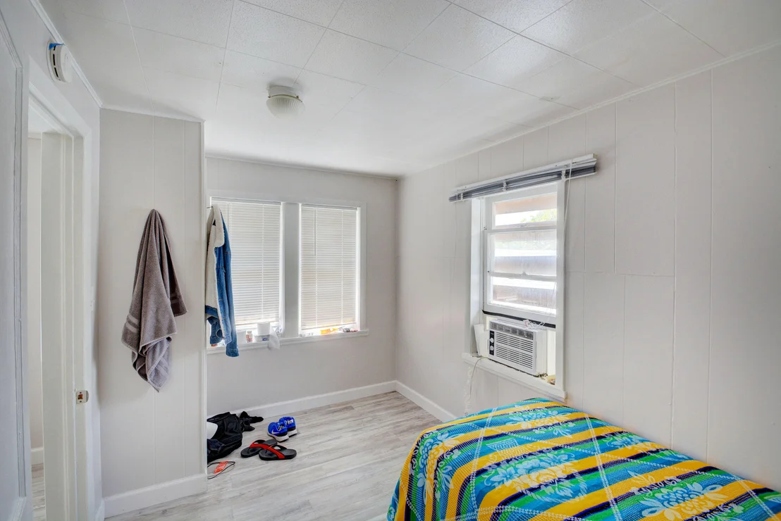 Photo of 215 N E Street