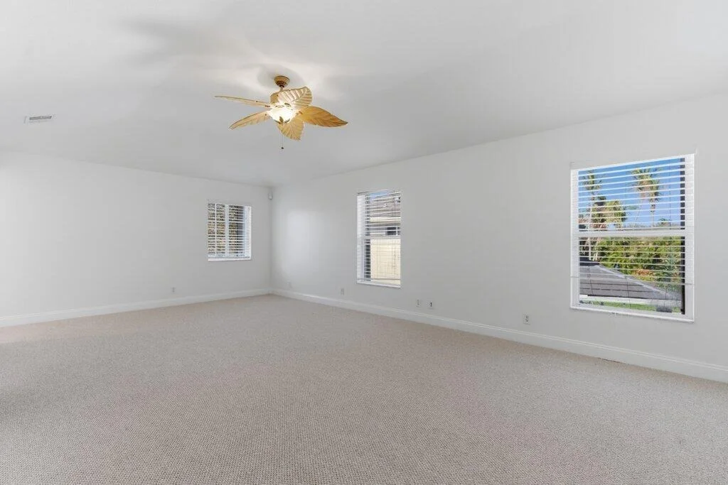 Photo of 220 Blackbird Lane