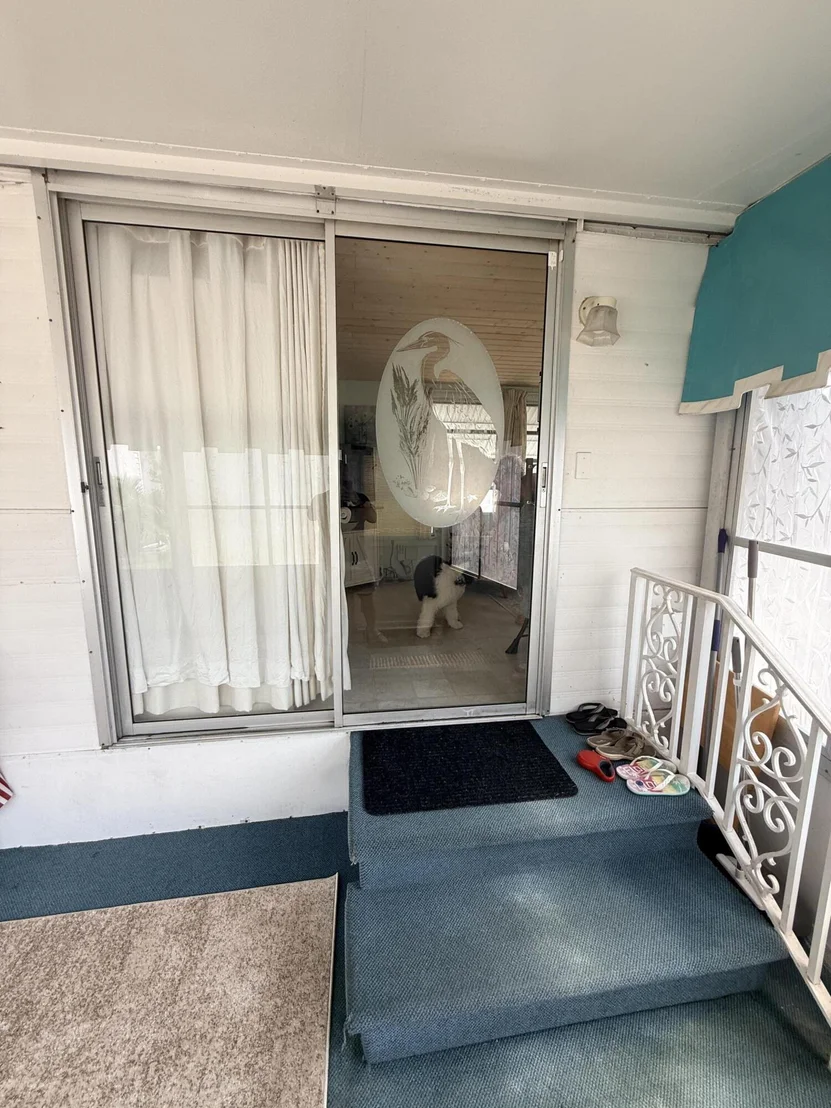 Photo of Unit E at 209 E Eagle Drive